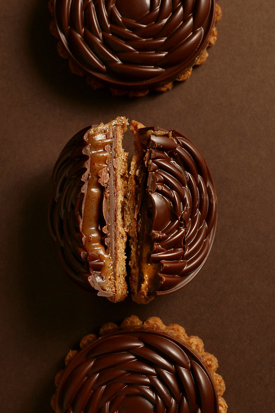 10 dark chocolate shortbreads