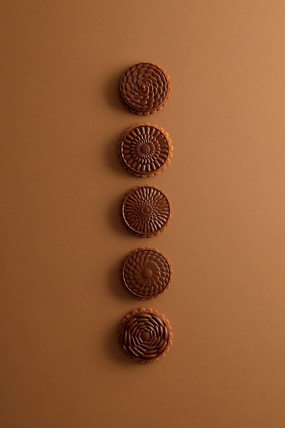 5 milk chocolate shortbreads