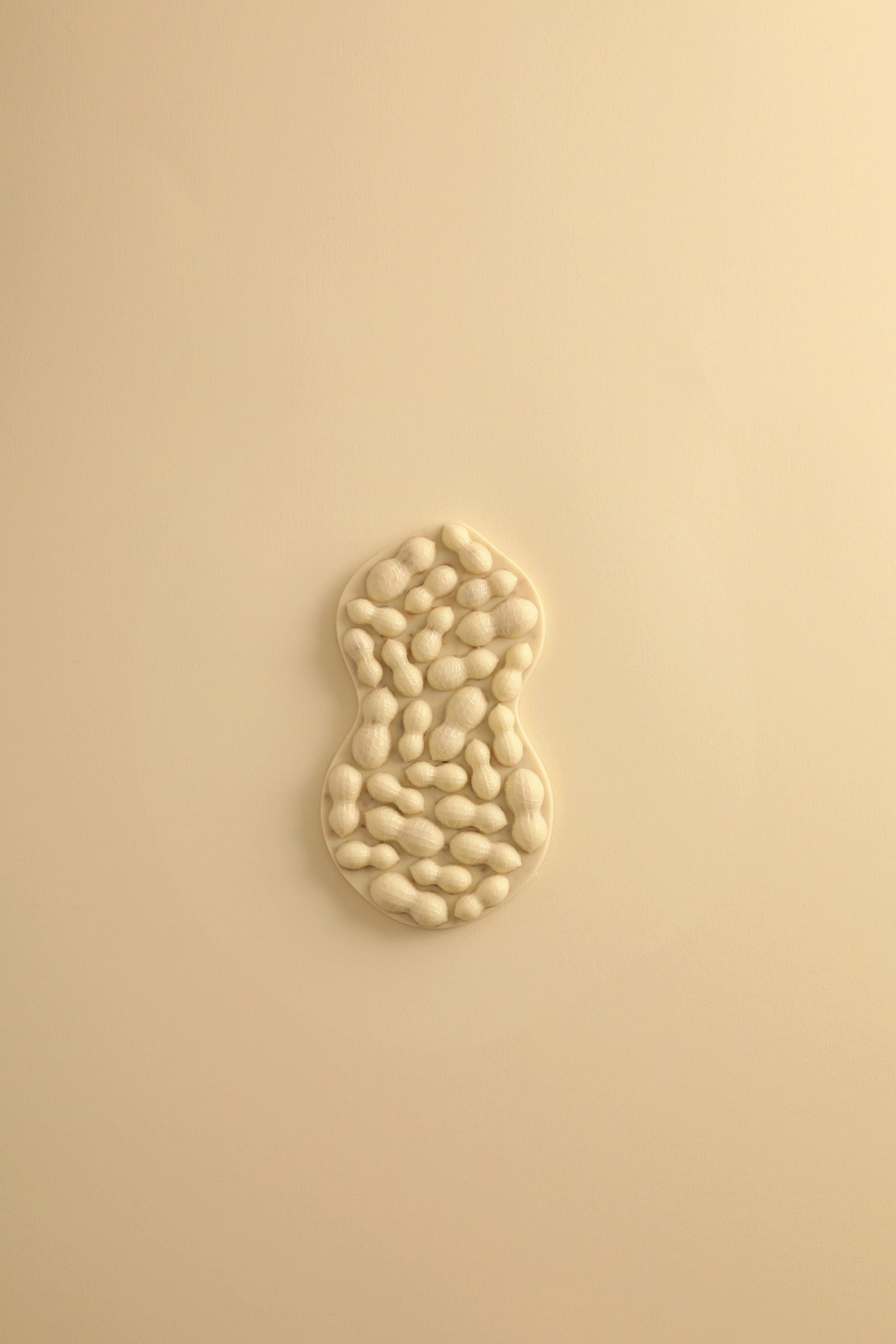 Peanut and white chocolate mendiant tablet
