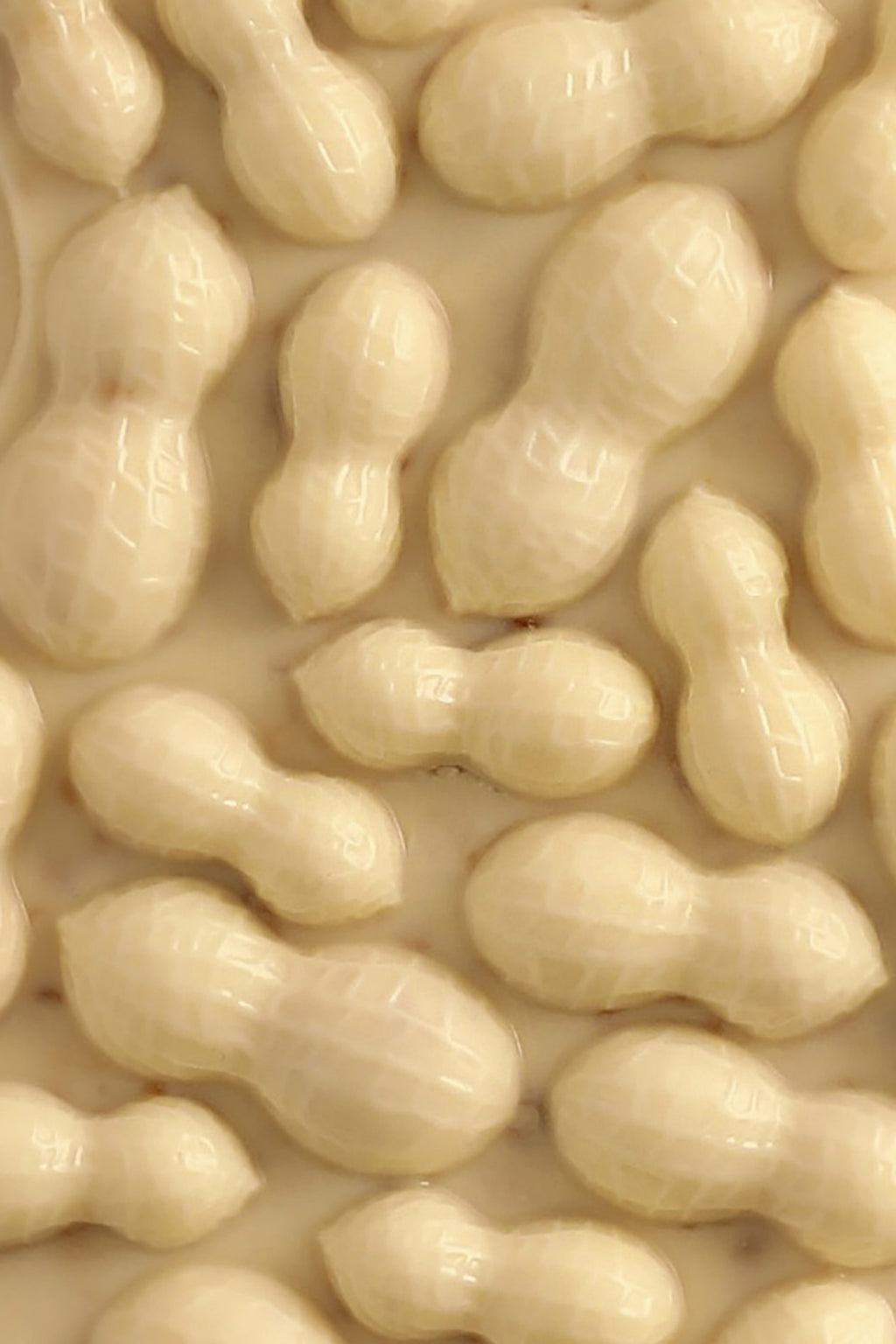 Peanut and white chocolate mendiant tablet