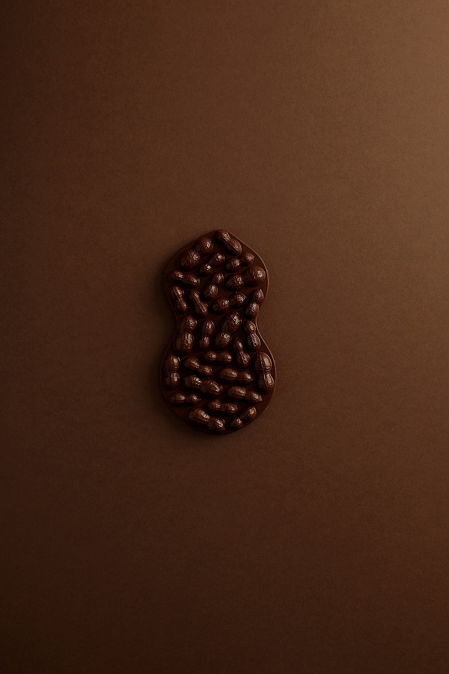 Peanut and dark chocolate mendiant tablet
