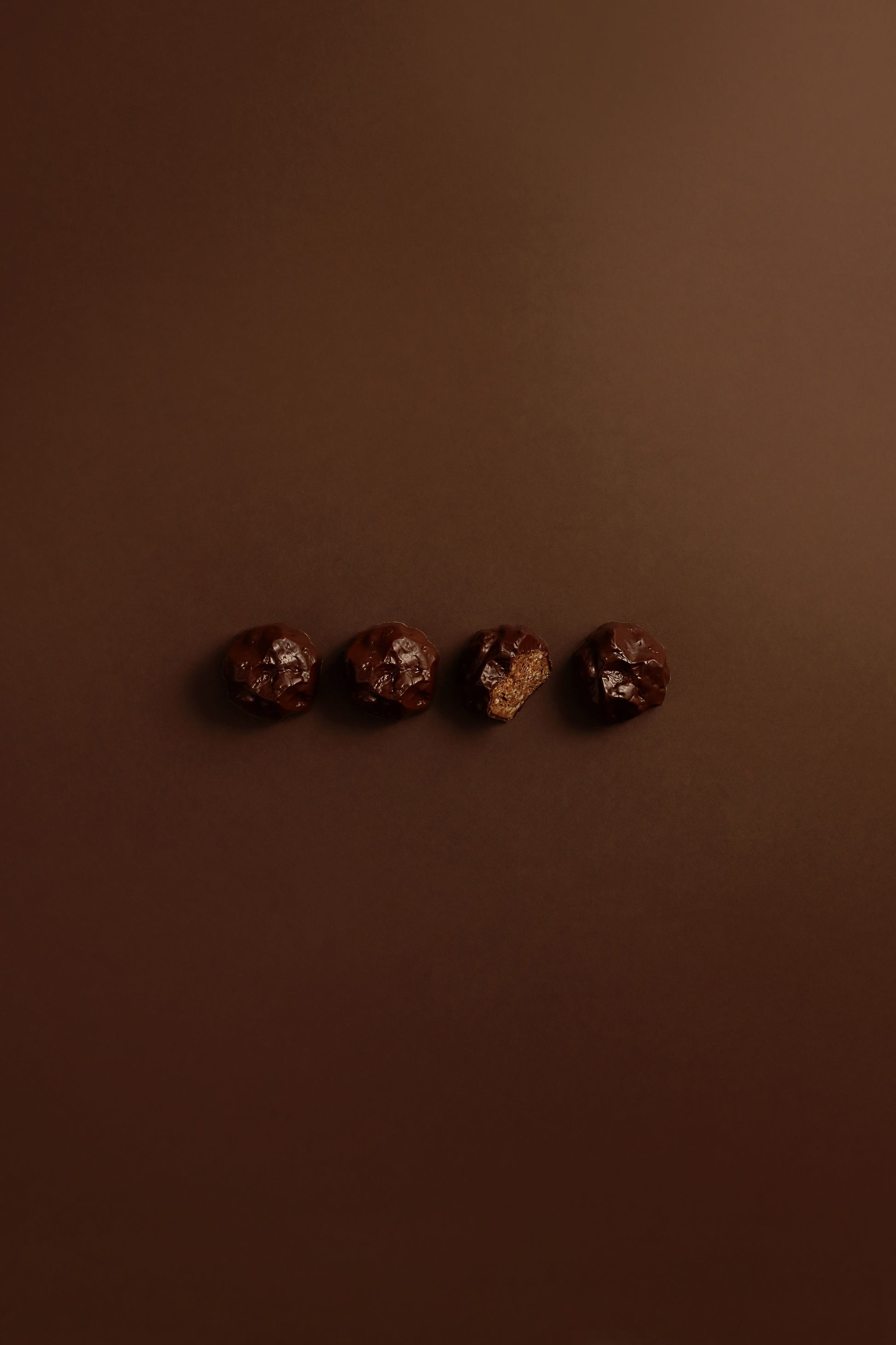 Rocher noisette 4 pièces chocolat noir