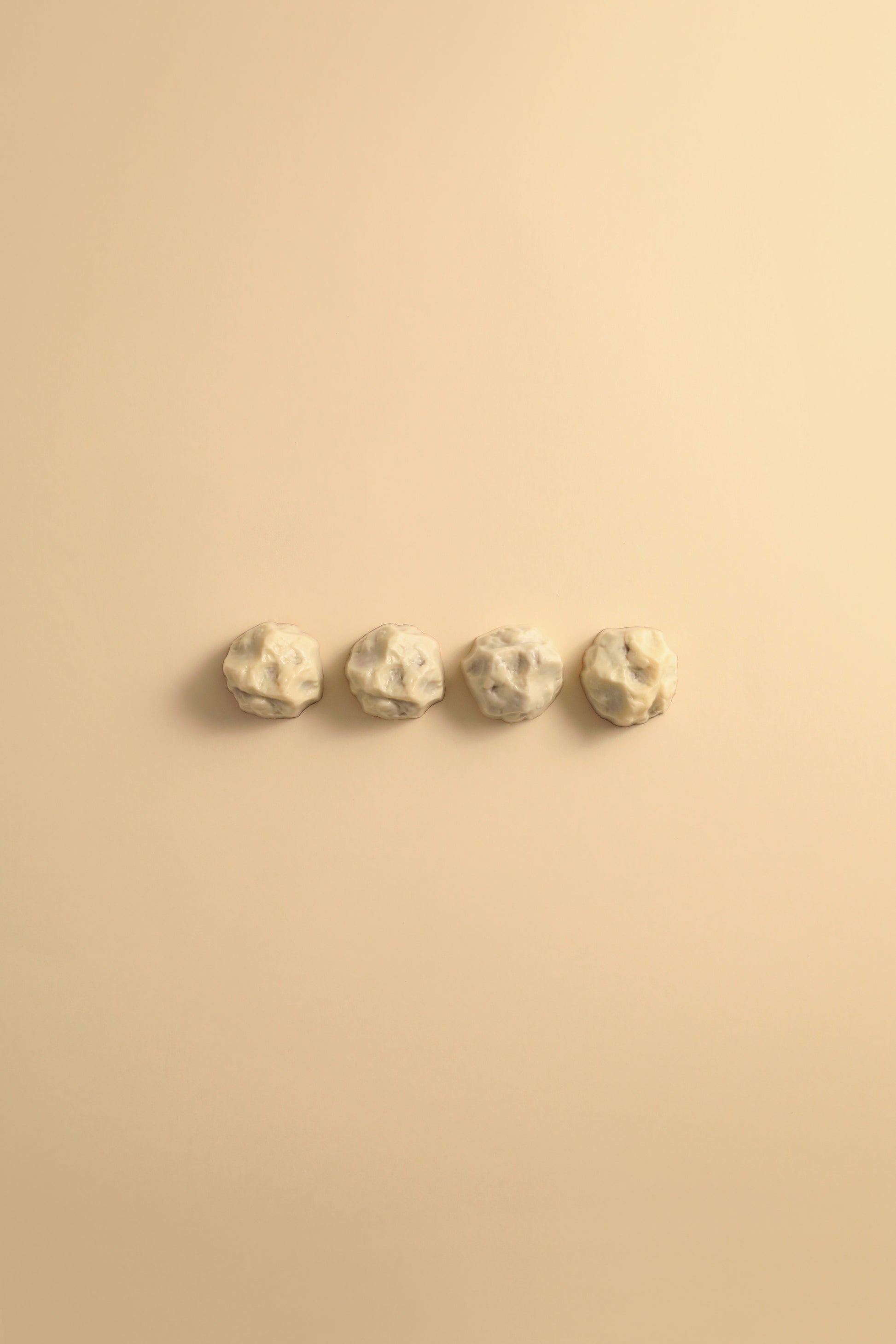 Rocher noisette 4 pièces chocolat blanc