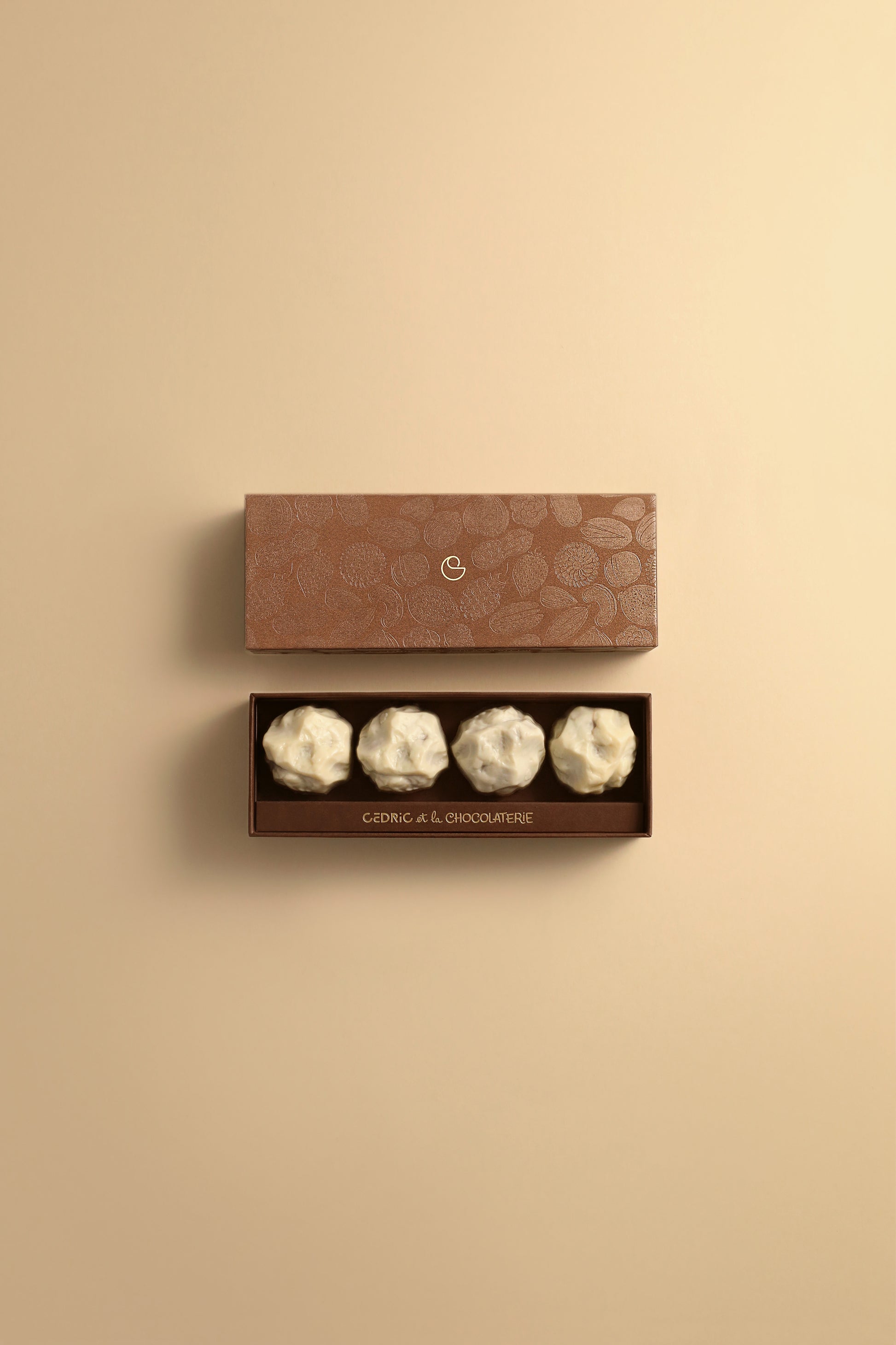 Rocher noisette 4 pièces chocolat blanc