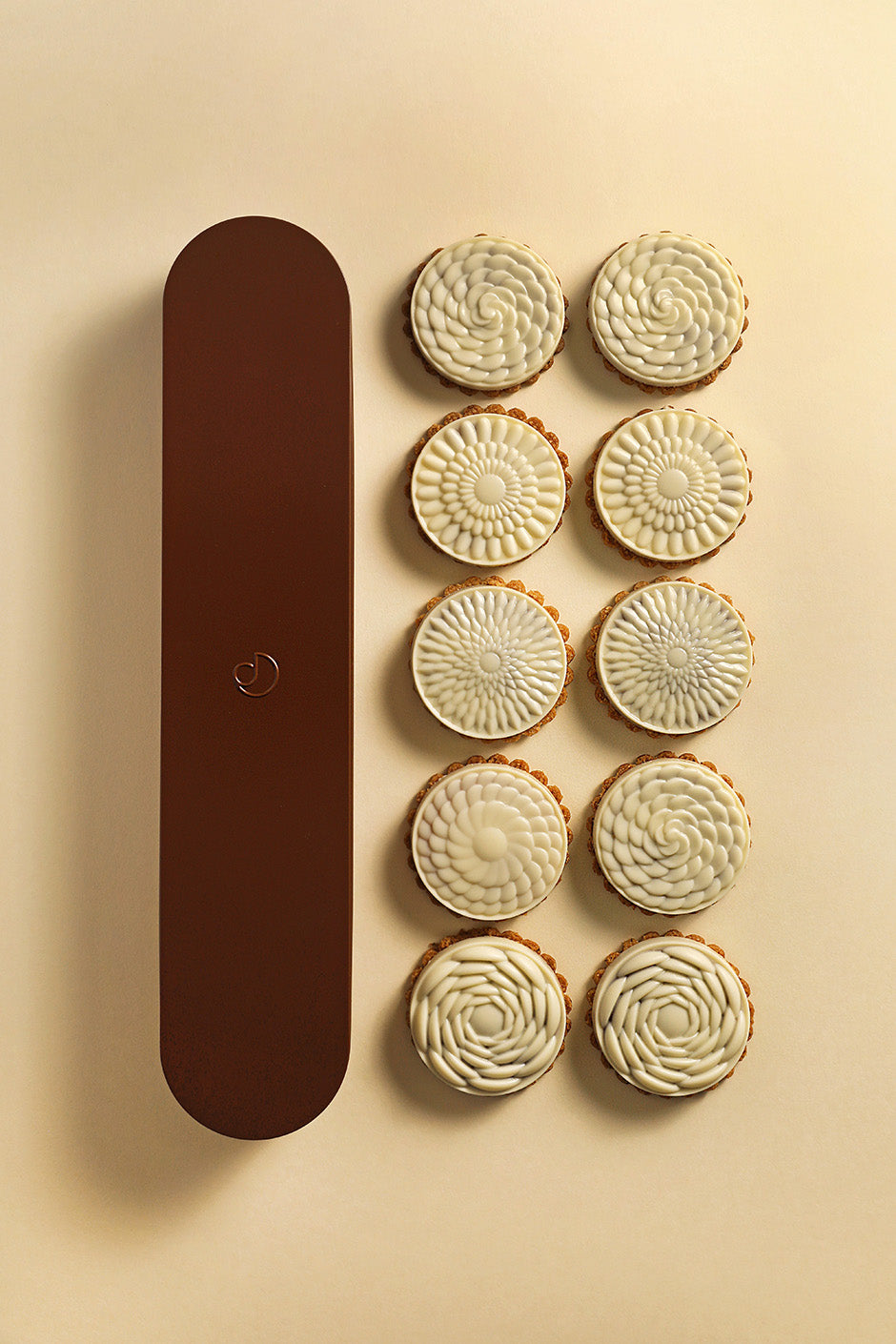 10 white chocolate shortbreads