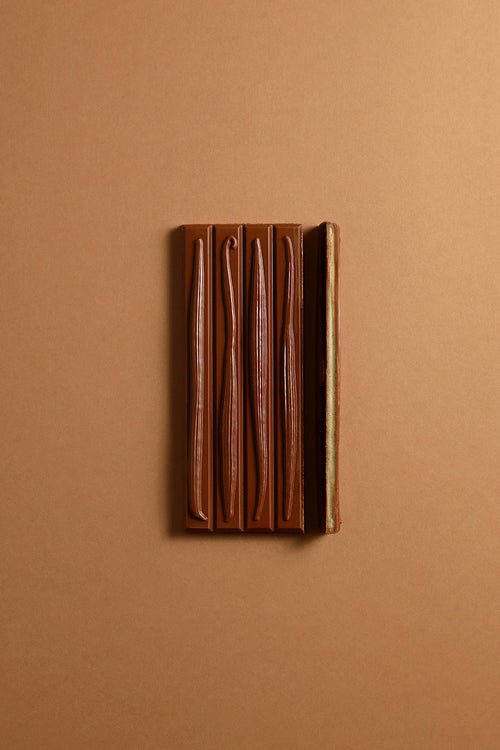 Milk chocolate ganache tablet