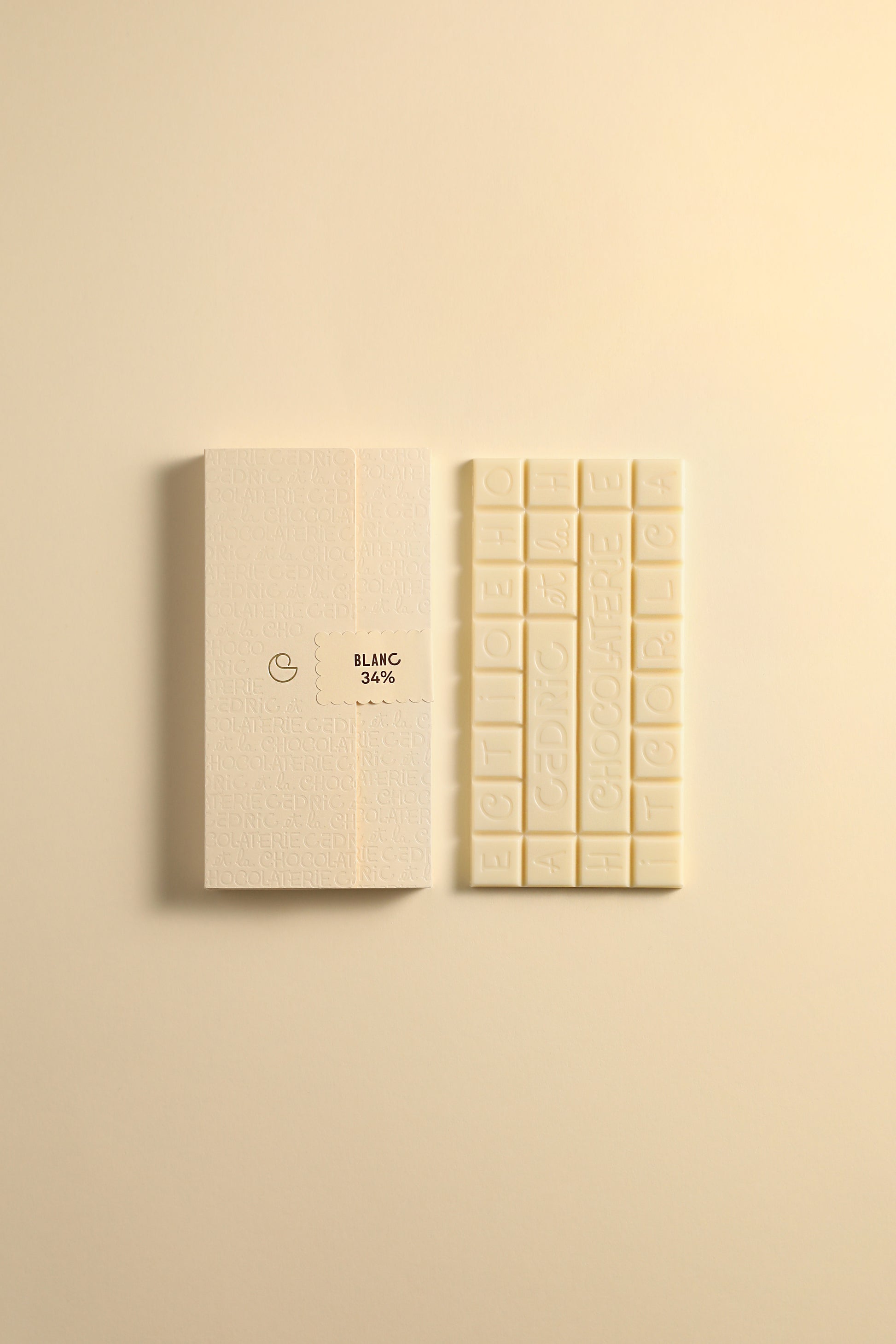White chocolate tablet