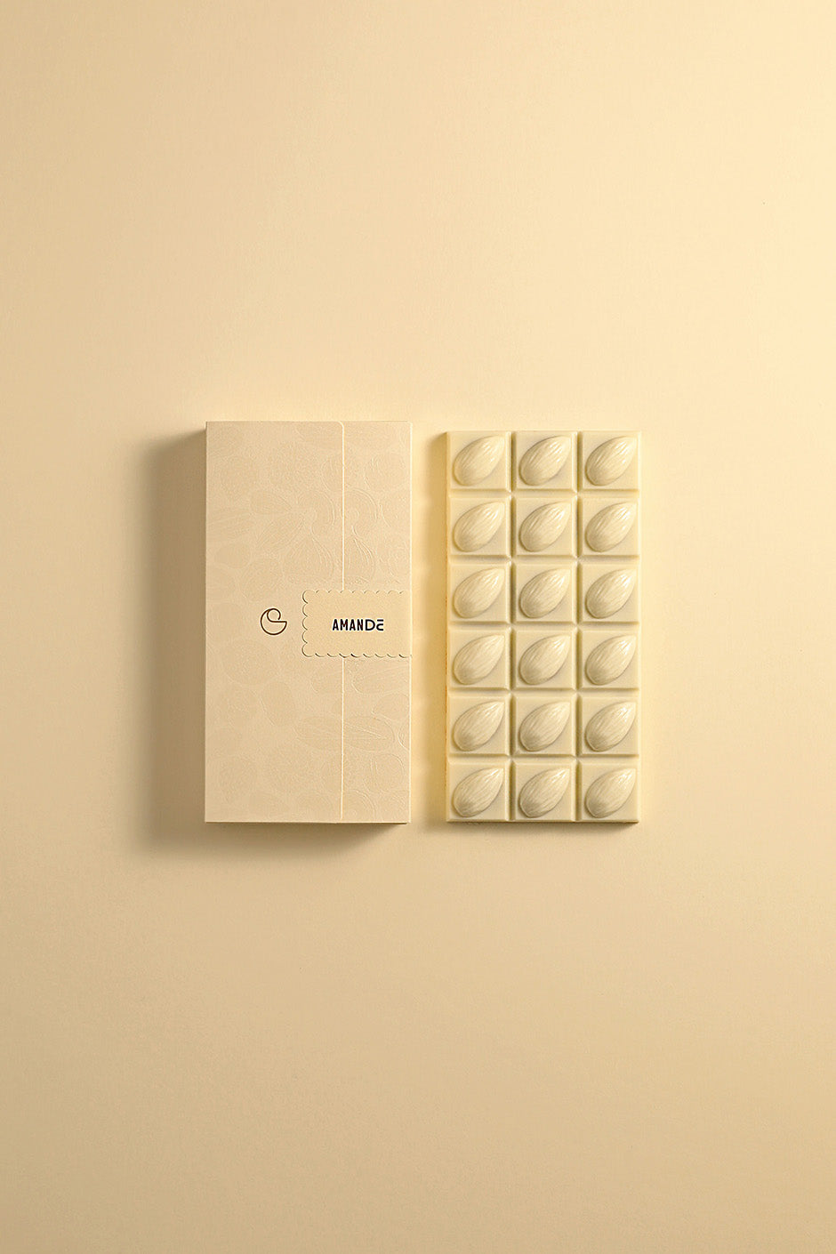 White chocolate almond tablet