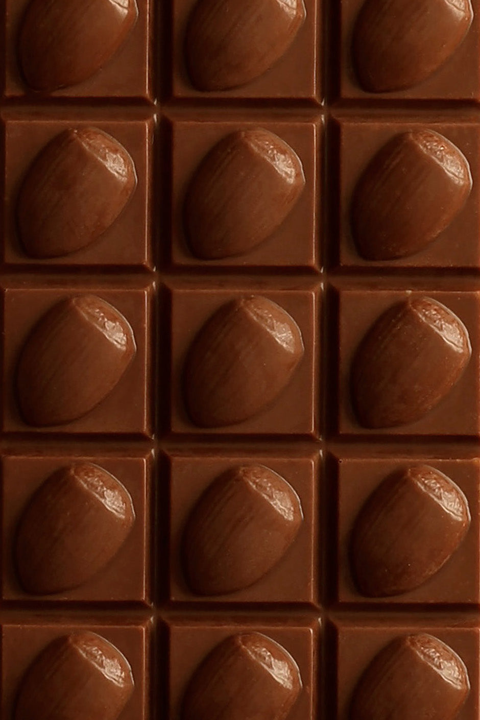 Milk chocolate hazelnut tablet