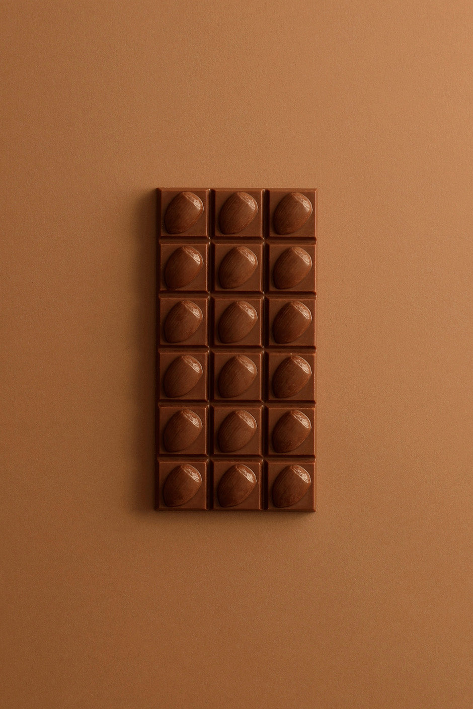 Milk chocolate hazelnut tablet