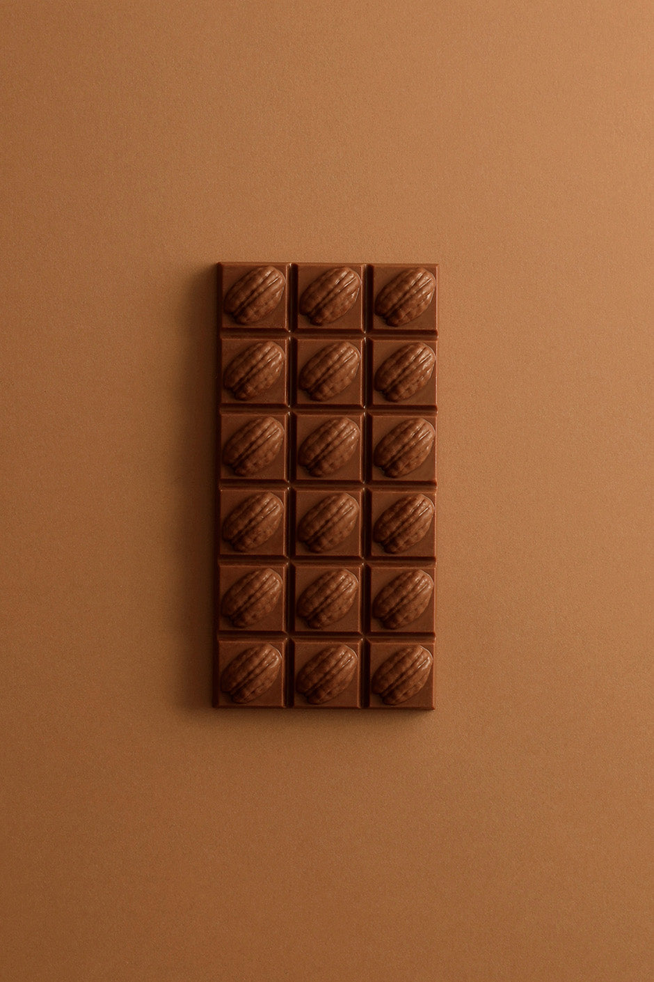 Milk chocolate pecan tablet